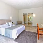 Pera Di Hotel 4*