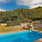 Pera Di Hotel 4*