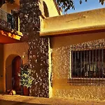 Pera Di Hotel 4*