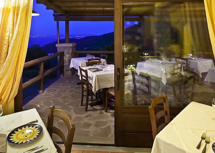 Pera Di Hotel 4*