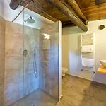 Pera Di Hotel 4*