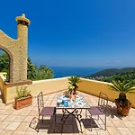 Hotel Pera Di 4*