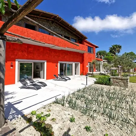 Farm stay Pera Di *