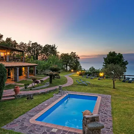 Pera Di Farm stay *